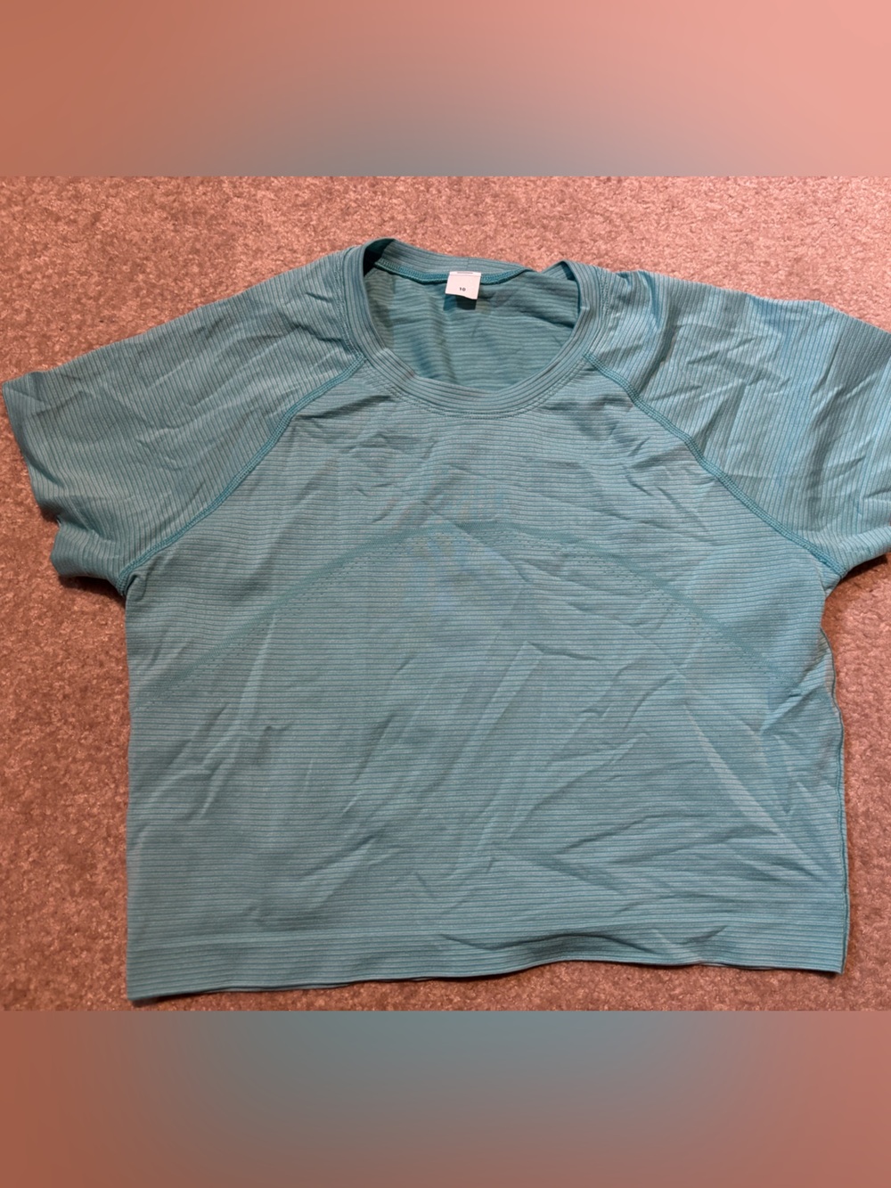 Lululemon women’s size 10 cropped t shirt swiftly tech